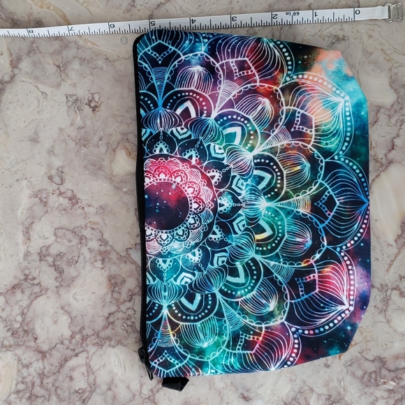 Host Pick 💄 Mandala Makeup Bag - Picture 4 of 5